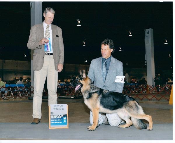 CH (US) Woodsides Macy